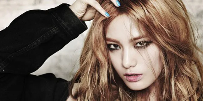 Nana After School Ungkap Punggung Seksi di Teaser Foto