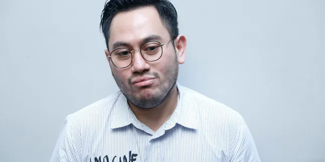 Nassar Bantah Dirinya Disebut Sedang Punya Hubungan Spesial dengan Desy Ratnasari Nassar Bantah Dirinya Disebut Sedang Punya Hubungan Spesial dengan Desy Ratnasari