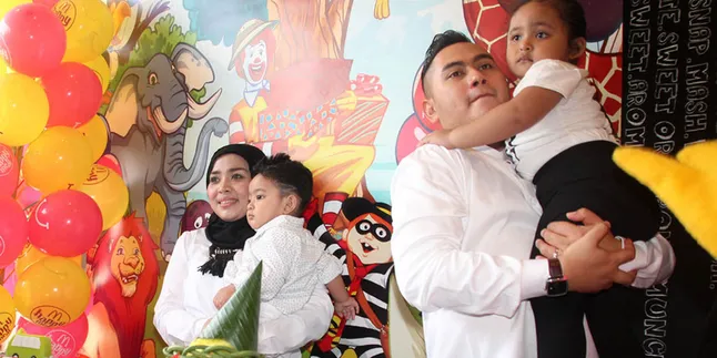 Nassar-Musdalifah Gelar Pesta Ultah Anak Secara Sederhana