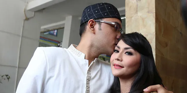 Natal Tanpa Suami, Tessa Kaunang Merasa Sedikit Berbeda Natal Tanpa Suami, Tessa Kaunang Merasa Sedikit Berbeda