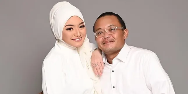 Nathalie Holscer Hamil Tujuh Bulan, Sule Sudah Siapkan Nama Buat Calon Bayi Nathalie Holscer Hamil Tujuh Bulan, Sule Sudah Siapkan Nama Buat Calon Bayi