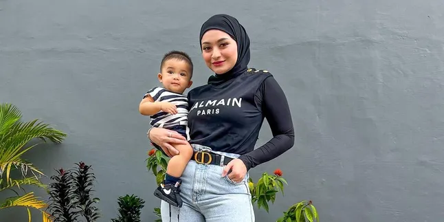 Nazar Sejak Lama, Nathalie Holscher Bakal Berangkat Umrah Bareng Adzam dan Karyawannya