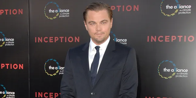 Nekad, Fans Leonardo DiCaprio Berlutut di Depan Umum