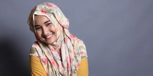 Nervous Syuting Film Perdana, Fatin 'Diselamatkan' Mathias Muchus Nervous Syuting Film Perdana, Fatin 'Diselamatkan' Mathias Muchus