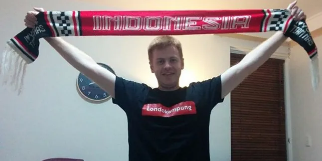 Ngakak! Bule Ini Jago & Fasih Banget Ngomong Bahasa Jawa