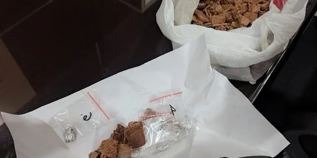 Ngaku Apes! Pria di Malang Diminta Ngirim Wafer ke Lapas Ternyata Berisi Sabu