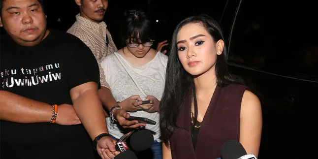 Ngaku Putus, Cita Citata Bantah Cuma Cari Sensasi Demi Video Clip Ngaku Putus, Cita Citata Bantah Cuma Cari Sensasi Demi Video Clip