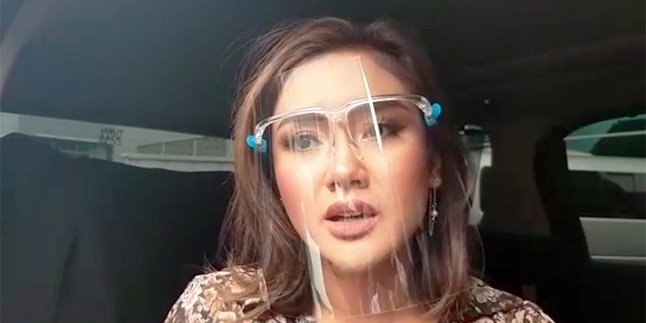 Angry on Instagram Because of Strange News, Cita Citata Asks People to Pray for the Late Chacha Sherly