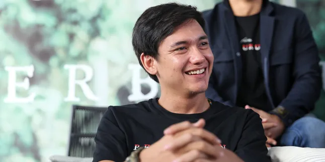 Ngefans, Adipati Dolken Tak Ingin Lewatkan Pertandingan Juventus di Singapura