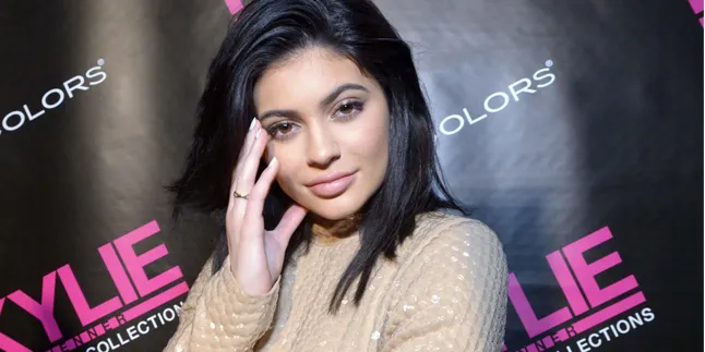 Ngefans Berat Gwen Stefani, Kylie Jenner Cilik Rela Lakukan Ini