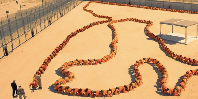 Ngeri! 'HUMAN CENTIPEDE' Bisa Jadi Film Sadis Yang Pernah Ada