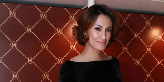 Nggak Cuma Cantik, Davina Veronica Ternyata Juga Pecinta Binatang