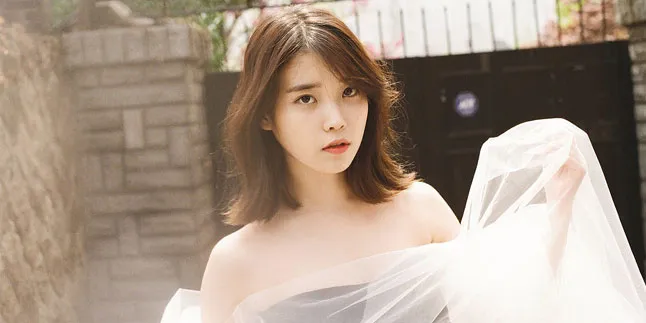Nggak Cuma Dalam Drama, IU Juga Sering Jutek Dalam Dunia Nyata Nggak Cuma Dalam Drama, IU Juga Sering Jutek Dalam Dunia Nyata