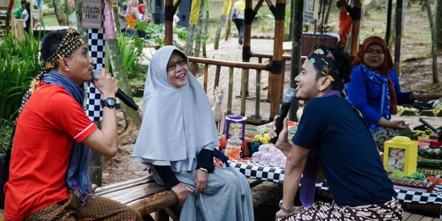 Nggak Kayak Pasar Kebanyakan, Pasar Karetan di Kendal Jadi Jujukan Favorit Foto-Foto