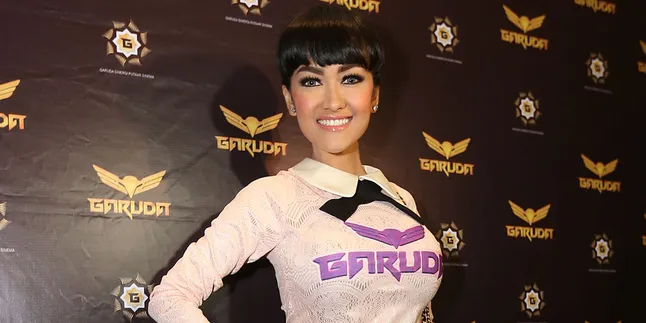 Nggak Pede Saat Berobat, Julia Perez Serahkan Pada Make Up