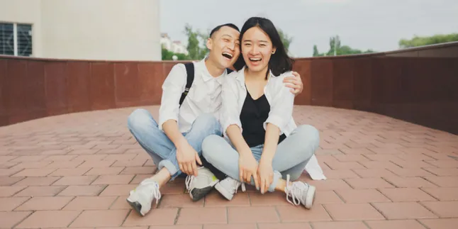 Nggak Sulit Kok Bahagiakan Pasangan, 5 Kado Unik Ini Bisa Kamu Jadikan Pilihan