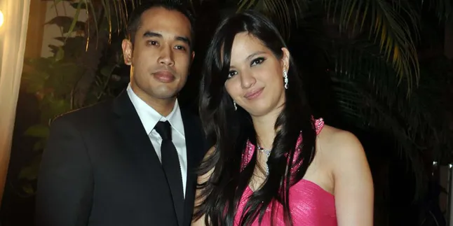 Nia Ramadhani Ikuti Pesta Rakyat Jakarta