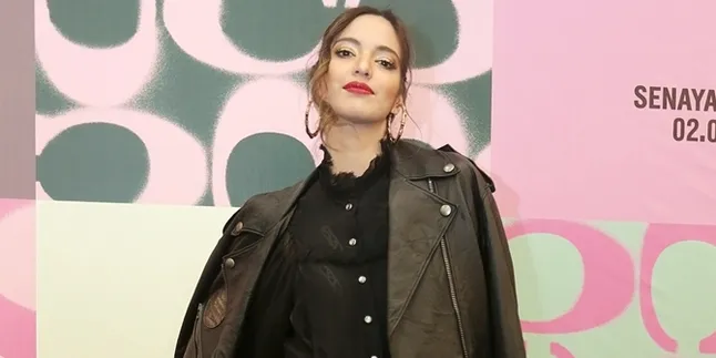 Nia Ramadhani Pamer Body Singset, Pakai Swimsuit One Piece