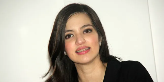 Nia Ramadhani Sambangi Korban Banjir