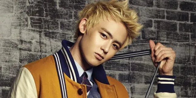 Nichkhun Berpose Cantik Dengan Rambut Ungu