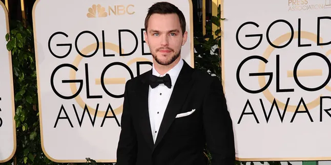 Nicholas Hoult & Pacar Cantiknya Sambut Kelahiran Anak Pertama Nicholas Hoult & Pacar Cantiknya Sambut Kelahiran Anak Pertama