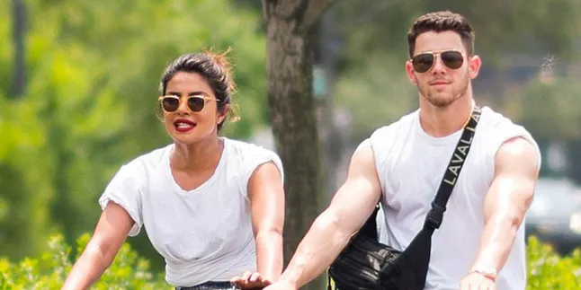 Nick Jonas Konfirmasi Pertunangannya Dengan Priyanka Chopra