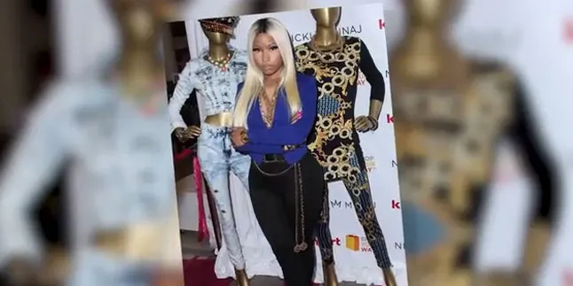 Nicki Minaj Tampil Tanpa Bra (Lagi) di Launching Clothing Miliknya