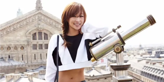 Nicole Berpesta di Jalanan Amerika