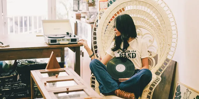 Nicoline Patricia Berbagi Perfect Selfie Class Nih, Penasaran?