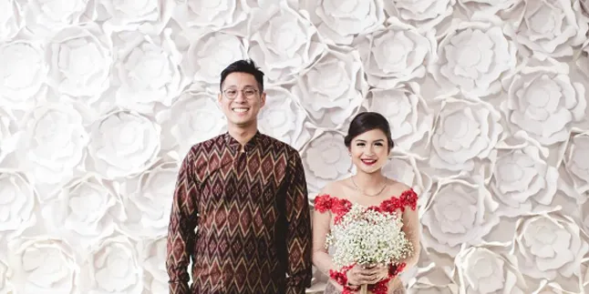 Nikah 21 Mei, Junior Liem dan Putri Titian Sudah Sebar Undangan Nikah 21 Mei, Junior Liem dan Putri Titian Sudah Sebar Undangan