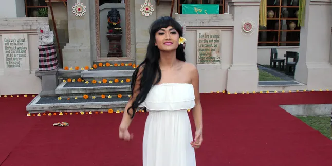 Nikah, Julia Perez Ingin Kebaya Emas! Nikah, Julia Perez Ingin Kebaya Emas!