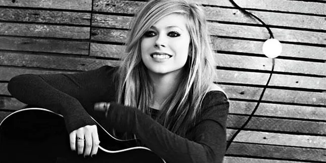 Nikahi Chad Kroeger, Avril Lavigne Merinding dan Menangis