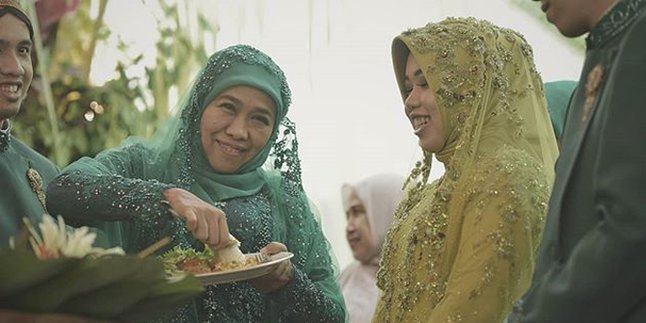 Nikahkan Anak Pertama, Gubernur Khofifah Gelar Pesta 4 Hari dan Undang Jokowi - JK