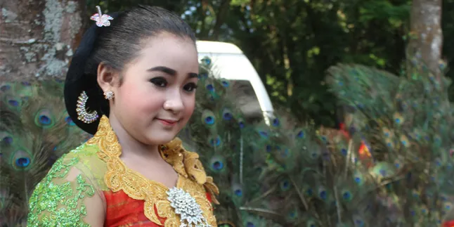 Niken Salindri, Sinden Cilik Yang Ingin Jadi Artis dan Dokter Niken Salindri, Sinden Cilik Yang Ingin Jadi Artis dan Dokter