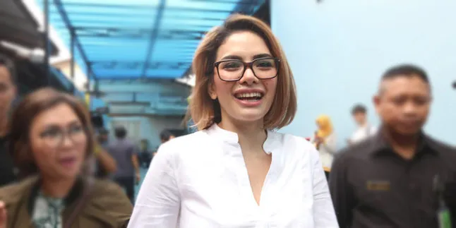 Nikita Mirzani Akui Zack Lee Ganteng, Tapi Bukan Tipenya