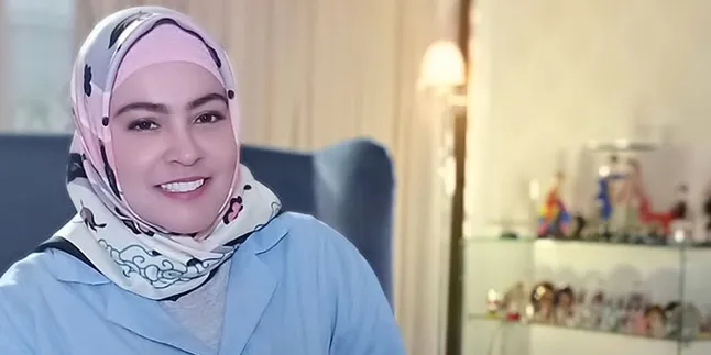 Nikita Mirzani Berhijab, Astrid Kuya Berikan Dukungan Nikita Mirzani Berhijab, Astrid Kuya Berikan Dukungan