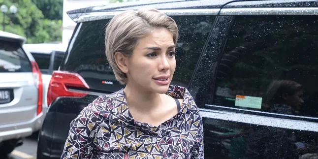 Nikita Mirzani Ikut Main Wayang Orang Sekaligus Galang Donasi Nikita Mirzani Ikut Main Wayang Orang Sekaligus Galang Donasi