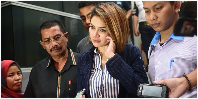 Nikita Mirzani Lapor Polisi, Julia Perez Terancam Dipenjara Lagi