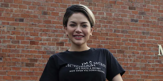 Nikita Mirzani Tanggapi Santai Dirinya Dilaporkan Elza Syarief ke Dewan Pers