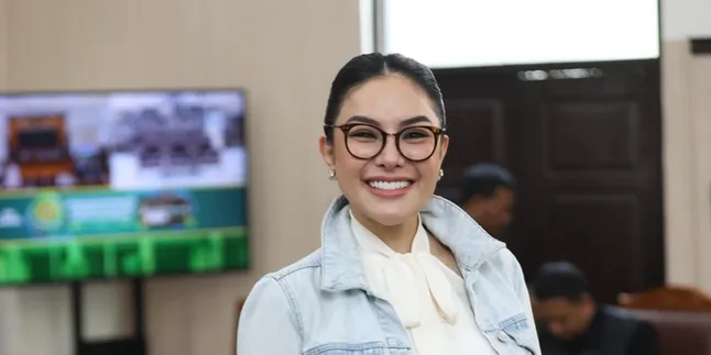 Nikita Mirzani Tarik Gugatan Rp114 M Terhadap Reza Gladys, Kini Ajukan Gugatan Rp244 Miliar