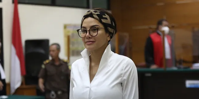 Nikita Mirzani Terseret Kasus Pencemaran Nama Baik, Indra Tarigan Beberkan Bukti Baru Nikita Mirzani Terseret Kasus Pencemaran Nama Baik, Indra Tarigan Beberkan Bukti Baru