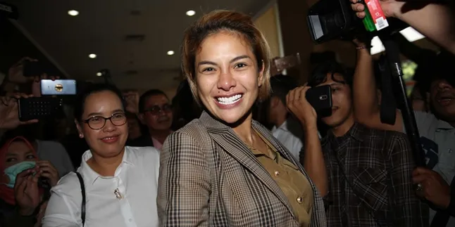 Nikita Mirzani Unggah Rekaman Suara Sajad Ukra Hina Polisi Indonesia