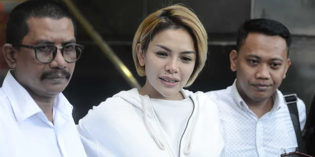 Nikita Mirzani Ungkap Jika Seleb Indonesia Ada Yang Tarif Bookingnya 300 Juta, Siapa?