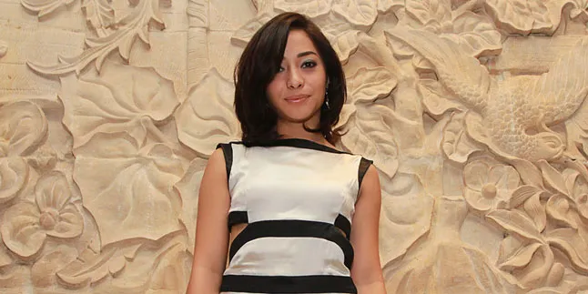 Nikita Willy Tak Ditemani Diego di Resepsi Shireen Sungkar Nikita Willy Tak Ditemani Diego di Resepsi Shireen Sungkar