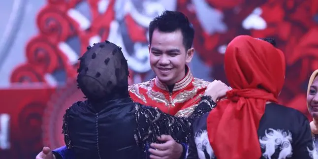 Nikmati Waktu Pulang Kampung, Faul Sang Juara LIDA 2019 Kunjungi Danau Takengon