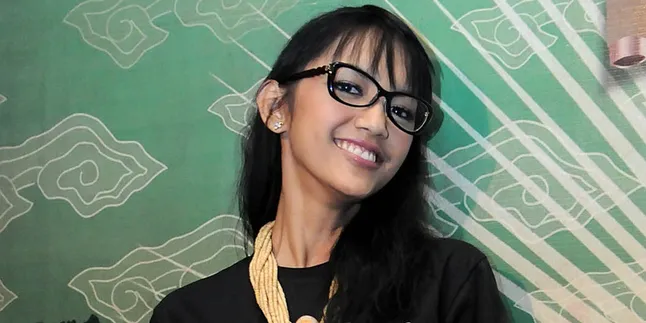 Nina Tamam dan Suami Kompak Dukung Jokowi