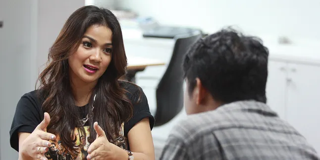 Nirina Zubir Akan Izinkan Anak Dugem, Asal.... Nirina Zubir Akan Izinkan Anak Dugem, Asal....