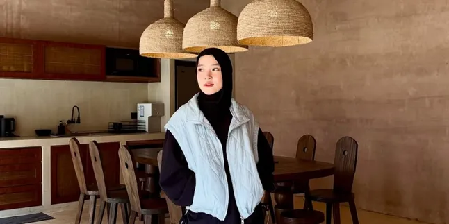 Nissa Sabyan Shows Off Glowing Face Without Makeup, Had Some Pimples