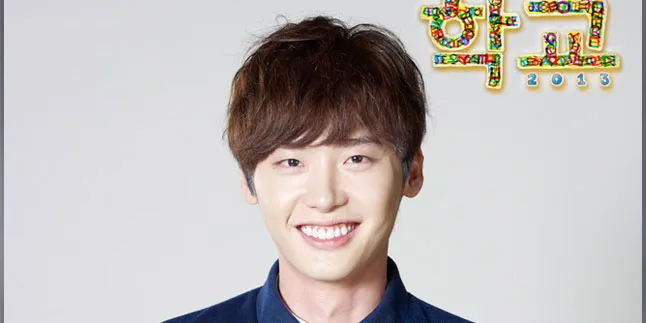 Lee Jong Suk - Seo In Guk Pede Dalam Pakaian Renang!