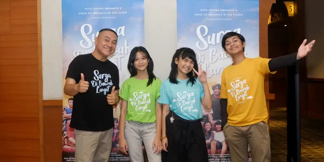 Nobar Bareng Film 'SURGA DI BAWAH LANGIT' Bersama Anak-Anak Bantar Gebang Sehari Sebelum Penayangan Perdana